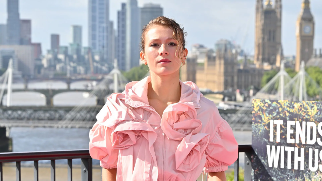 QUIÉN ES ISABELA FERRER, LA JOVEN LILY&nbsp;BLOOM