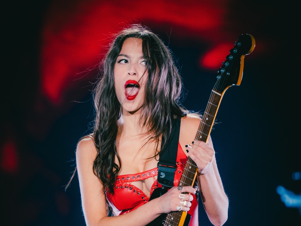 ¿ES OLIVIA RODRIGO UNA ESTRELLA DE&nbsp;ROCK?